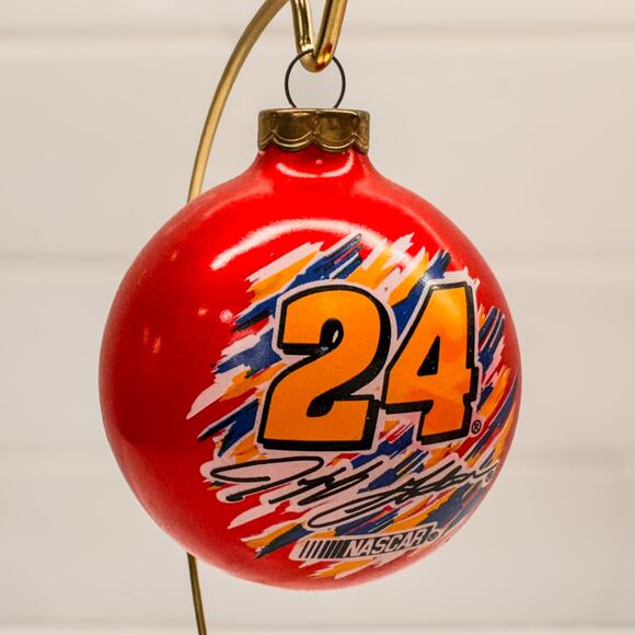 2001 Vintage NASCAR, Jeff Gordon, #24, Winner’s Circle Christmas Ornament - Picture 3 of 5